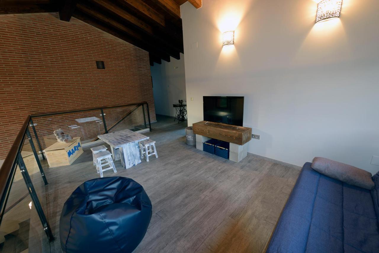 Casa Rural La Puerta Del Rio Lobos Сан-Леонардо-де-Ягуэ Экстерьер фото