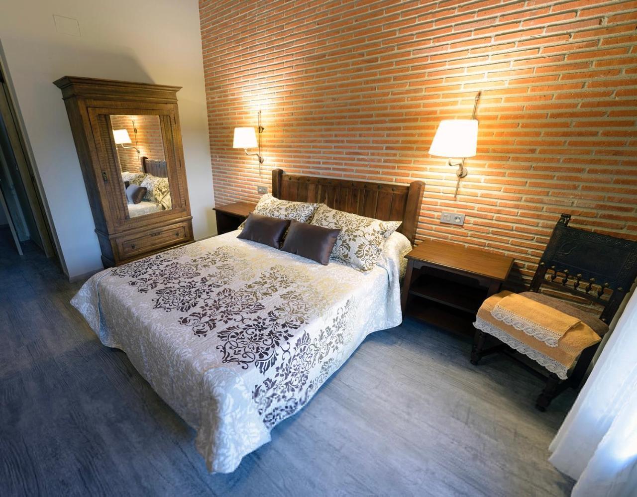 Casa Rural La Puerta Del Rio Lobos Сан-Леонардо-де-Ягуэ Экстерьер фото